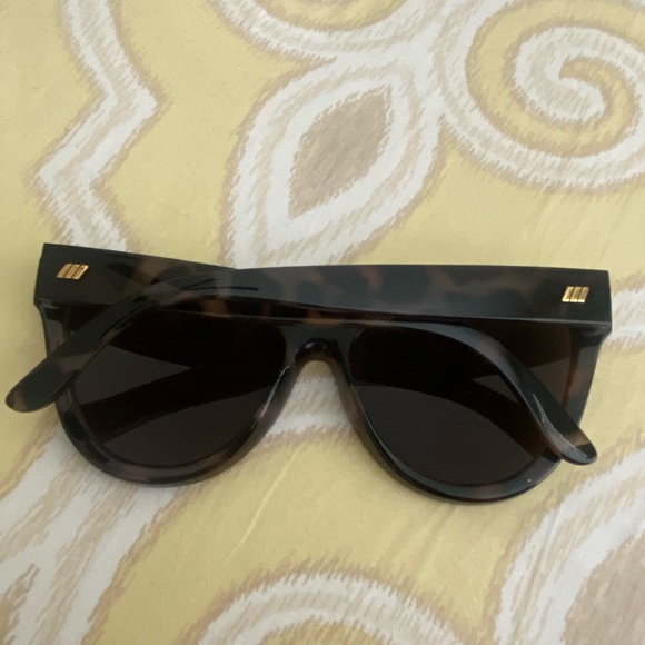 Le Specs Liar Liar Sunglasses - Picture 4 of 6